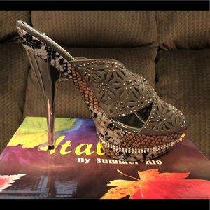 Super cute Italina heels by Summer Rio sz 7